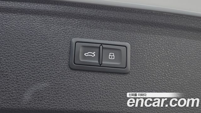 Audi Q5 (FY) 40 TDI Quattro 2022 — фото 15