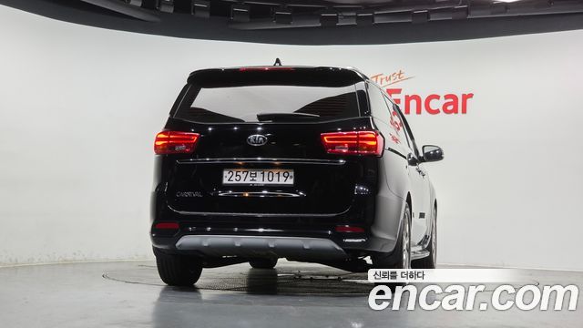 Kia Carnival Gasoline 9-Seater Noblesse Special 2020 — фото 4