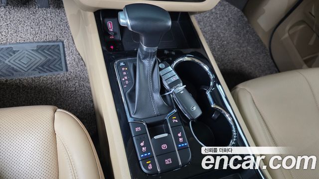 Kia Carnival Gasoline 9-Seater Noblesse Special 2020 — фото 9