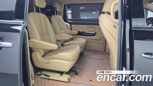 Kia Carnival Gasoline 9-Seater Noblesse Special 2020 — фото 12