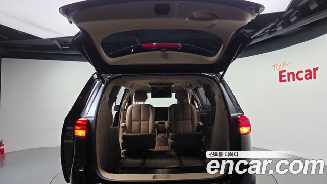 Kia Carnival Gasoline 9-Seater Noblesse Special 2020 — фото 20