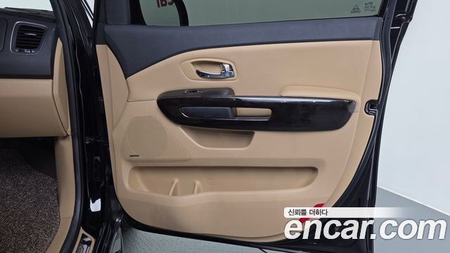 Kia Carnival Gasoline 9-Seater Noblesse Special 2020 — фото 25