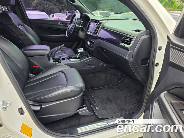 KG Mobility (SsangYong) Rexton Sports Khan Diesel 2.2 2WD Prestige 2021 — фото 8