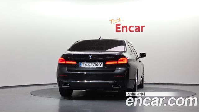 BMW 5 Series (G30) 523d xDrive Luxury 2021 — фото 4