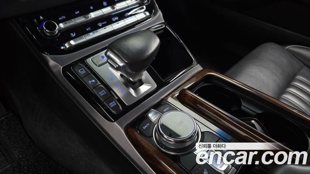 Genesis EQ900 3.3 T-GDI AWD Premiun Luxury 2016 — фото 9