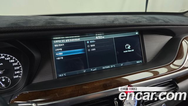 Genesis EQ900 3.3 T-GDI AWD Premiun Luxury 2016 — фото 21