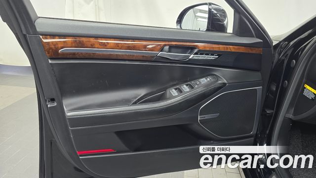 Genesis EQ900 3.3 T-GDI AWD Premiun Luxury 2016 — фото 30