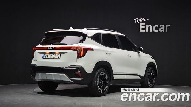 Kia Seltos Gasoline 2.0 2WD Signature 2023 — фото 2