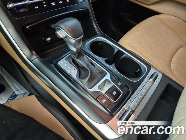 Kia Carnival (IV) Diesel 9-Seater Prestige 2023 — фото 8