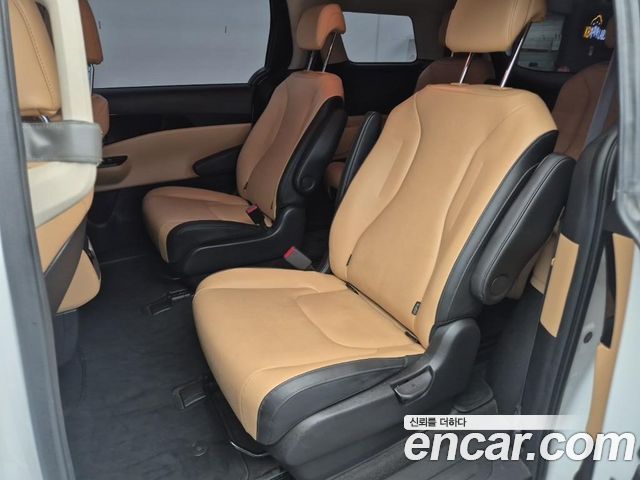 Kia Carnival (IV) Diesel 9-Seater Prestige 2023 — фото 16