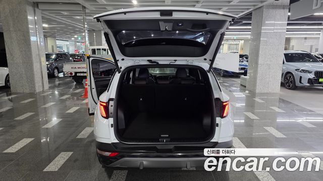 Hyundai Tucson (NX4) Gasoline 1.6 Turbo 2WD Inspiration 2022 — фото 10