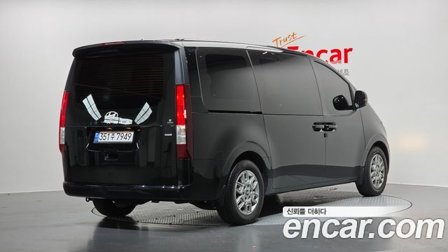 Hyundai Staria 4WD Tourer 9-Seater Modern 2025 — фото 2