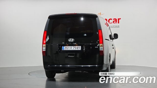 Hyundai Staria 4WD Tourer 9-Seater Modern 2025 — фото 4