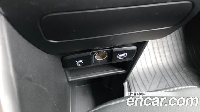 Hyundai Staria 4WD Tourer 9-Seater Modern 2025 — фото 17