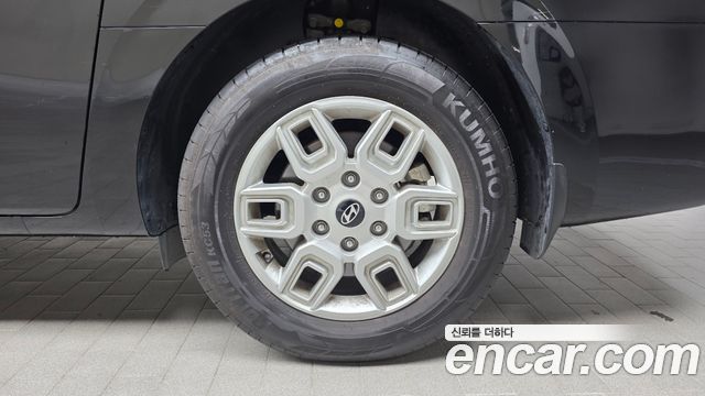 Hyundai Staria 4WD Tourer 9-Seater Modern 2025 — фото 21
