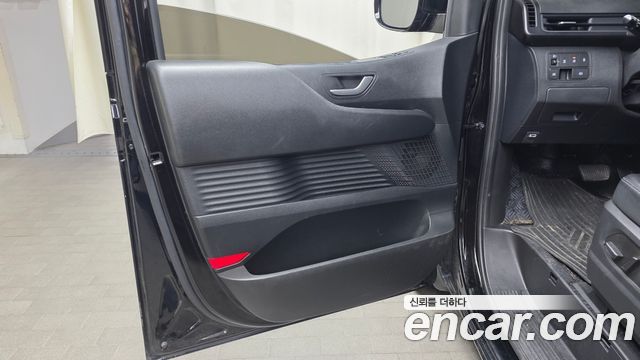 Hyundai Staria 4WD Tourer 9-Seater Modern 2025 — фото 24