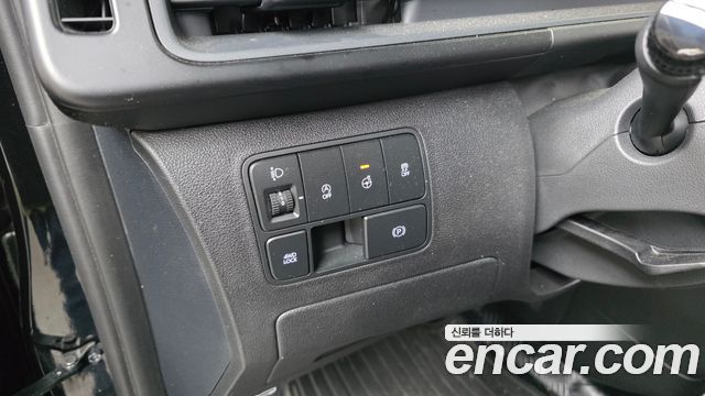 Hyundai Staria 4WD Tourer 9-Seater Modern 2025 — фото 27