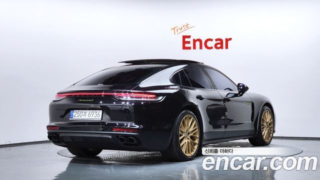 Porsche Panamera (971) 2.9 AWD E-Hybrid Platinum Edition 2023 — фото 2