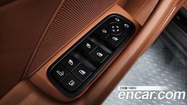 Porsche Panamera (971) 2.9 AWD E-Hybrid Platinum Edition 2023 — фото 36