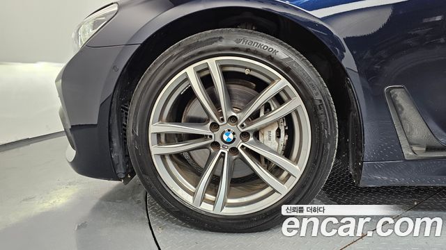 BMW 7 Series (G11) 740d xDrive M Sport 2018 — фото 5