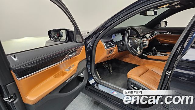 BMW 7 Series (G11) 740d xDrive M Sport 2018 — фото 10