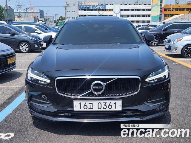 Volvo S90 T5 Momentum