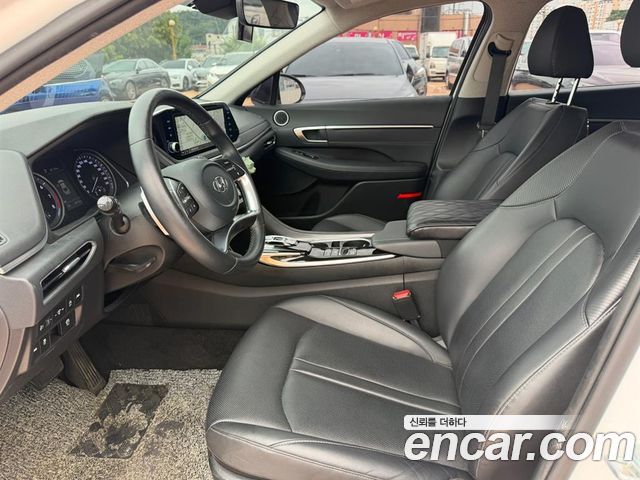 Hyundai Sonata (DN8) 2.0 Premium Plus 2022 — фото 9