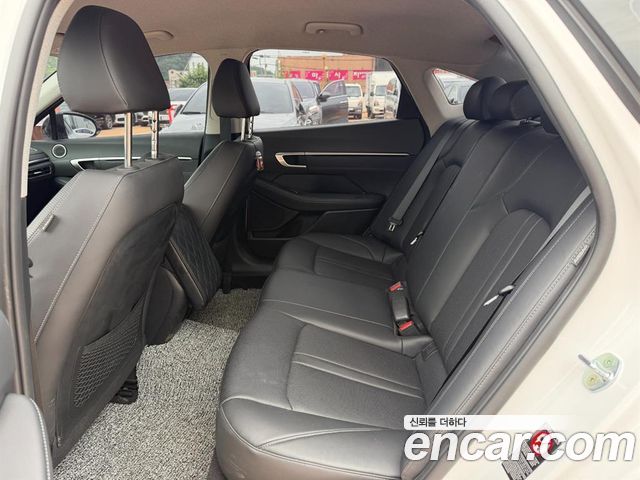 Hyundai Sonata (DN8) 2.0 Premium Plus 2022 — фото 10