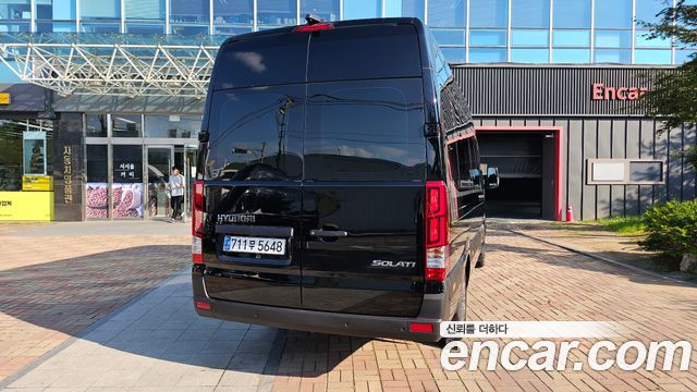 Hyundai Solati 15-seater Luxury 2024 — фото 4