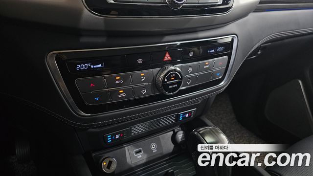 KG Mobility (SsangYong) G4 Rexton Diesel 2.2 2WD Majesty 2018 — фото 18