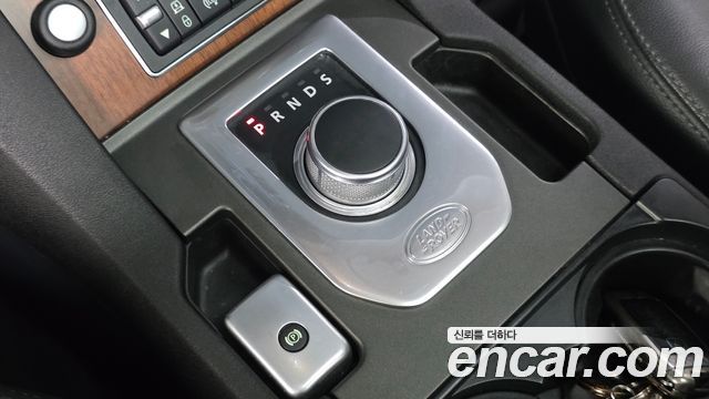 Land Rover Discovery 4 3.0 SDV6 HSE 2016 — фото 9