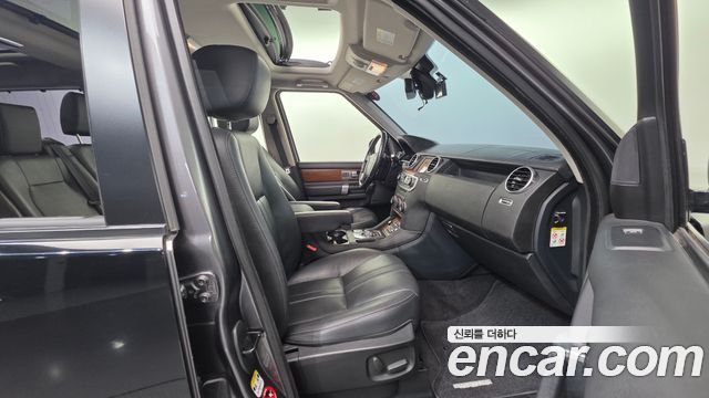 Land Rover Discovery 4 3.0 SDV6 HSE 2016 — фото 10