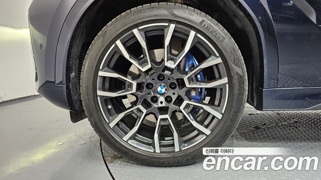 BMW X6 (G06) xDrive40i M Sport 2025 — фото 5