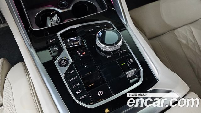 BMW X6 (G06) xDrive40i M Sport 2025 — фото 9