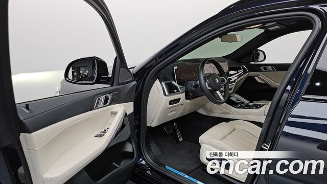 BMW X6 (G06) xDrive40i M Sport 2025 — фото 10