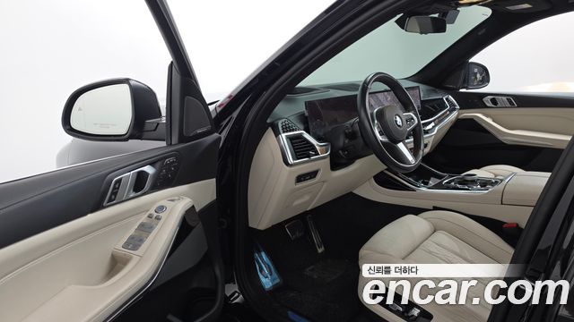 BMW X7 (G07) xDrive 40i M Sport 6STR 2024 — фото 10