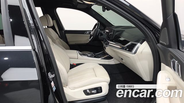 BMW X7 (G07) xDrive 40i M Sport 6STR 2024 — фото 11