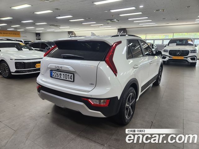 Kia Niro Trendy 2026 — фото 2