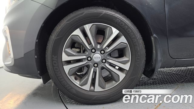 Kia Carnival 9-Seater Luxury 2019 — фото 5