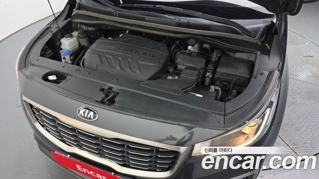 Kia Carnival 9-Seater Luxury 2019 — фото 6