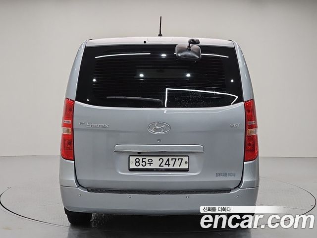 Hyundai Grand Starex Van 5-Seater Modern 2021 — фото 3
