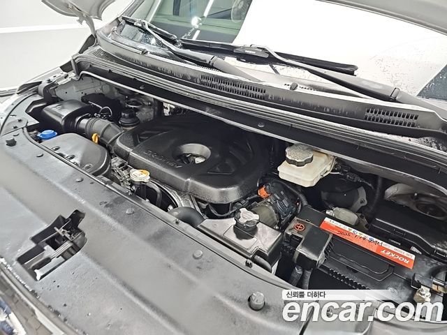 Hyundai Grand Starex Van 5-Seater Modern 2021 — фото 5
