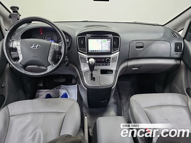 Hyundai Grand Starex Van 5-Seater Modern 2021 — фото 7