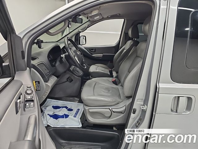 Hyundai Grand Starex Van 5-Seater Modern 2021 — фото 15