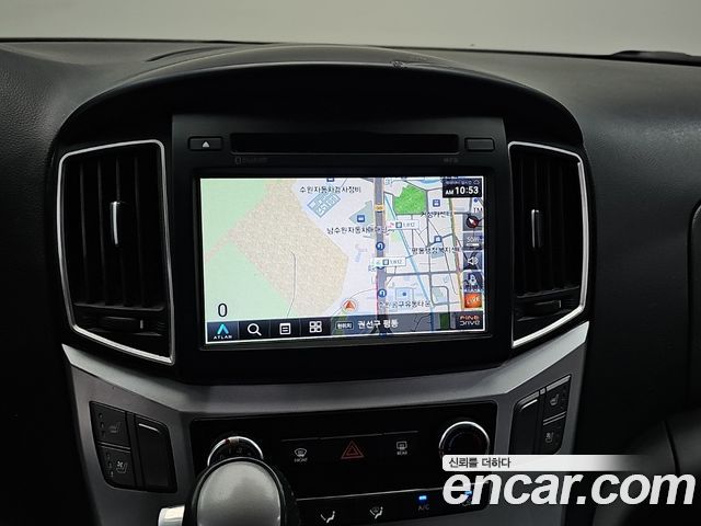 Hyundai Grand Starex Van 5-Seater Modern 2021 — фото 17