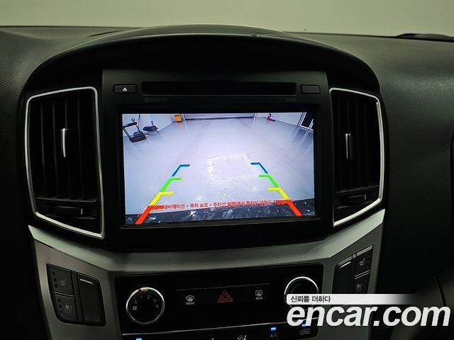 Hyundai Grand Starex Van 5-Seater Modern 2021 — фото 18