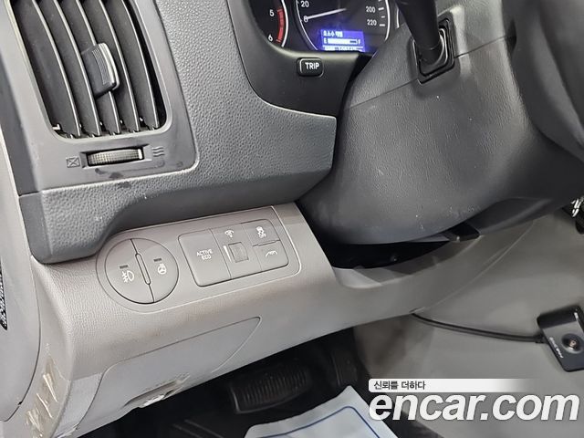 Hyundai Grand Starex Van 5-Seater Modern 2021 — фото 20