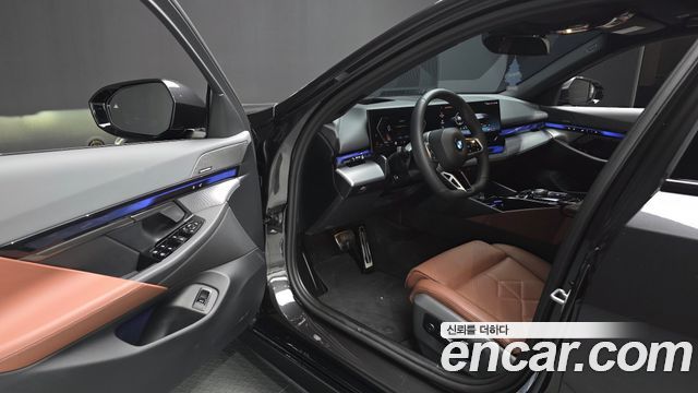 BMW 5 Series (G60) 530i xDrive M Sport 2026 — фото 10