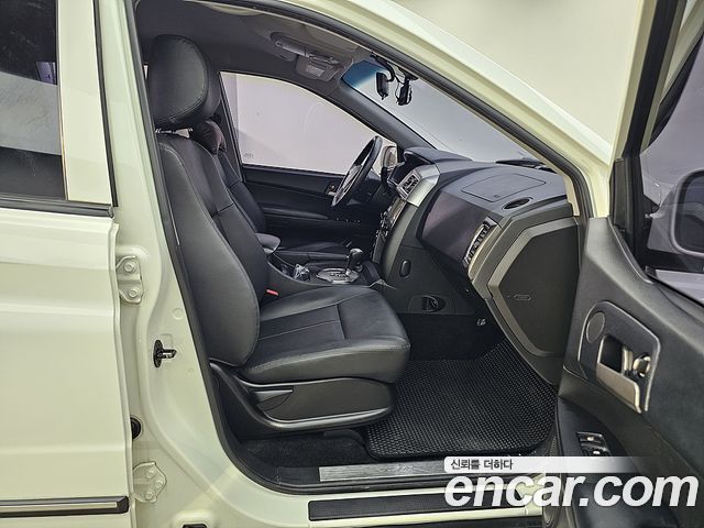 KG Mobility (SsangYong) Korando Sport 2.2 CX5 2WD PASSION 2018 — фото 15