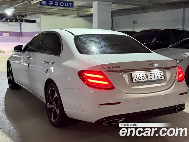 Mercedes-Benz E-Class (W213) E250 Avantgarde 2020 — фото 5